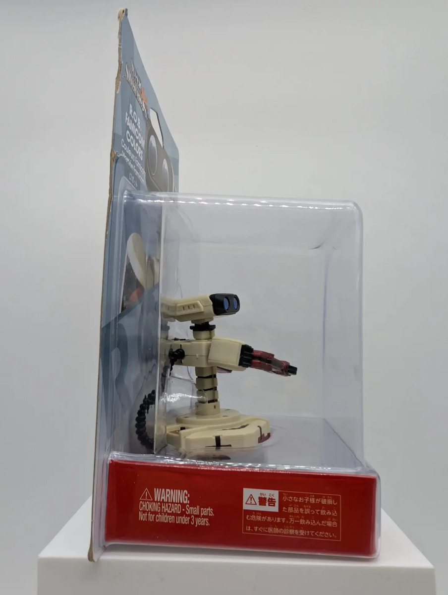 Amiibo: Super Smash Bros - R.O.B. - Colores Famicom