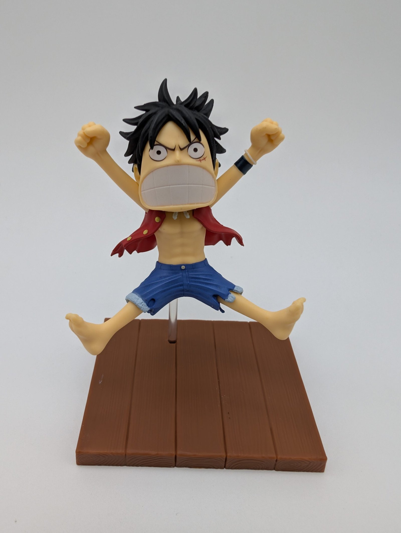 Banpresto World Collectable Log: One Piece – Monkey D. Luffy