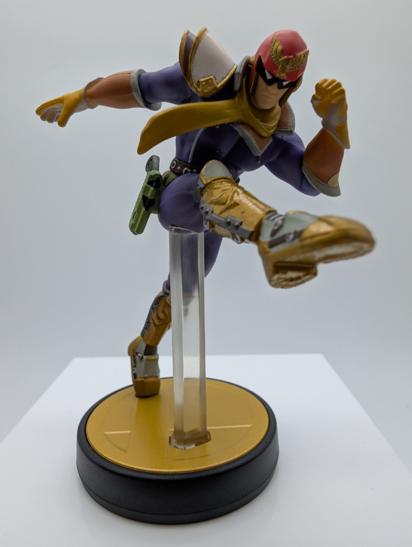 Amiibo: Super Smash Bros – Capitán Falcon