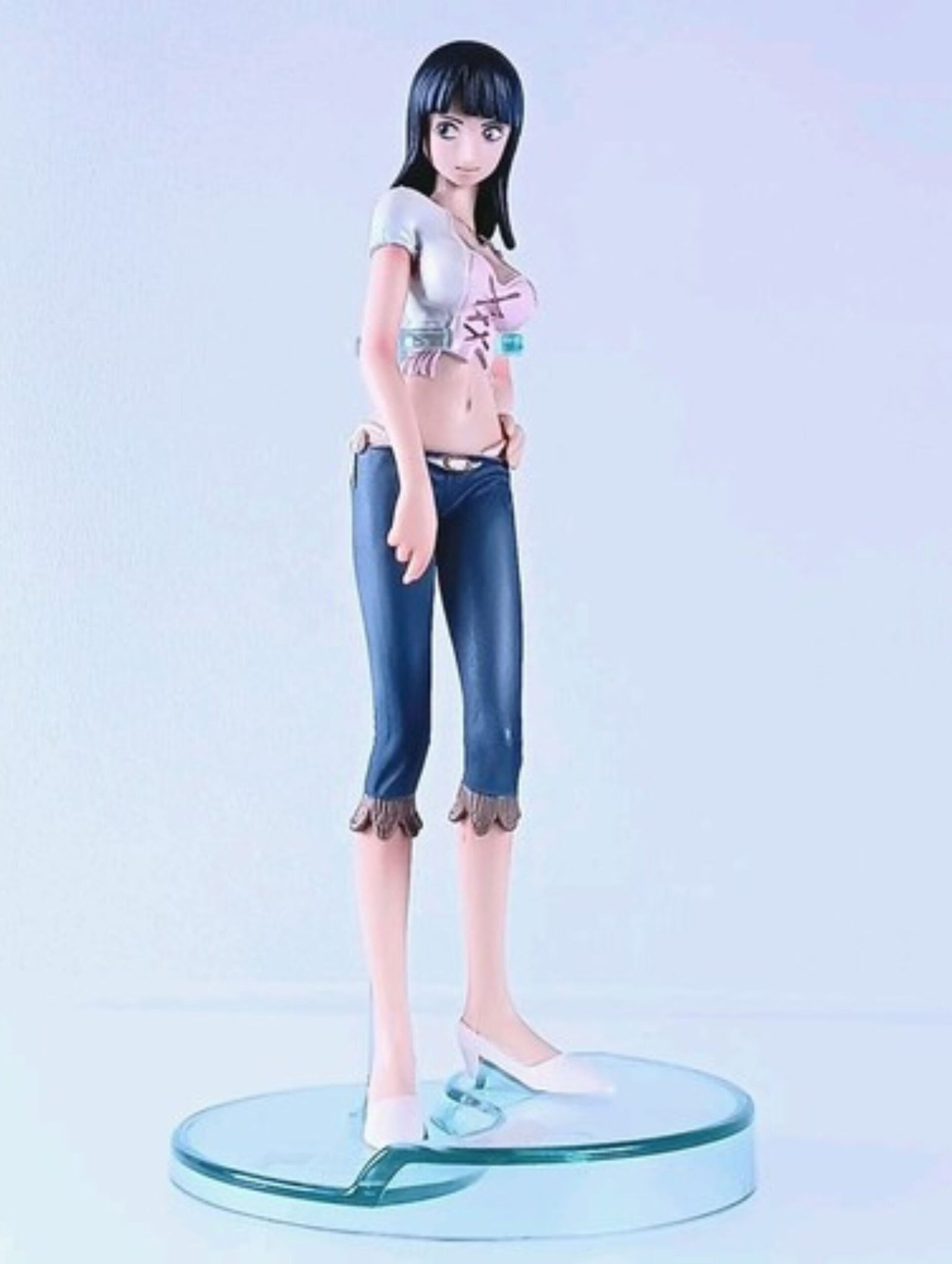 Bandai Super One Piece Styling: One Piece – Nico Robin - Versión Estándar