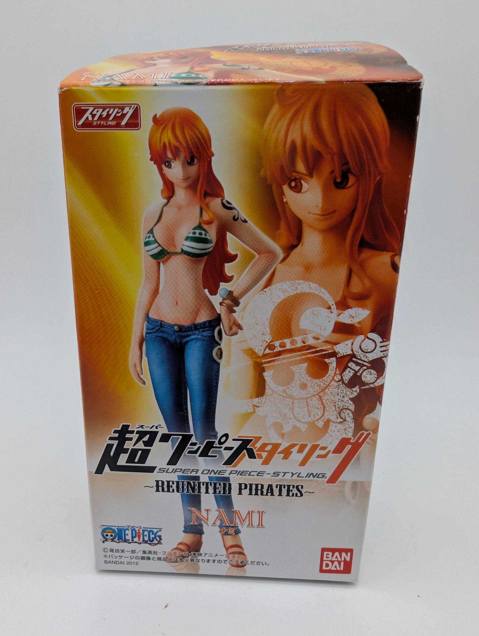 Bandai Super One Piece Styling Reunited Pirates: One Piece – Nami versión Blanco