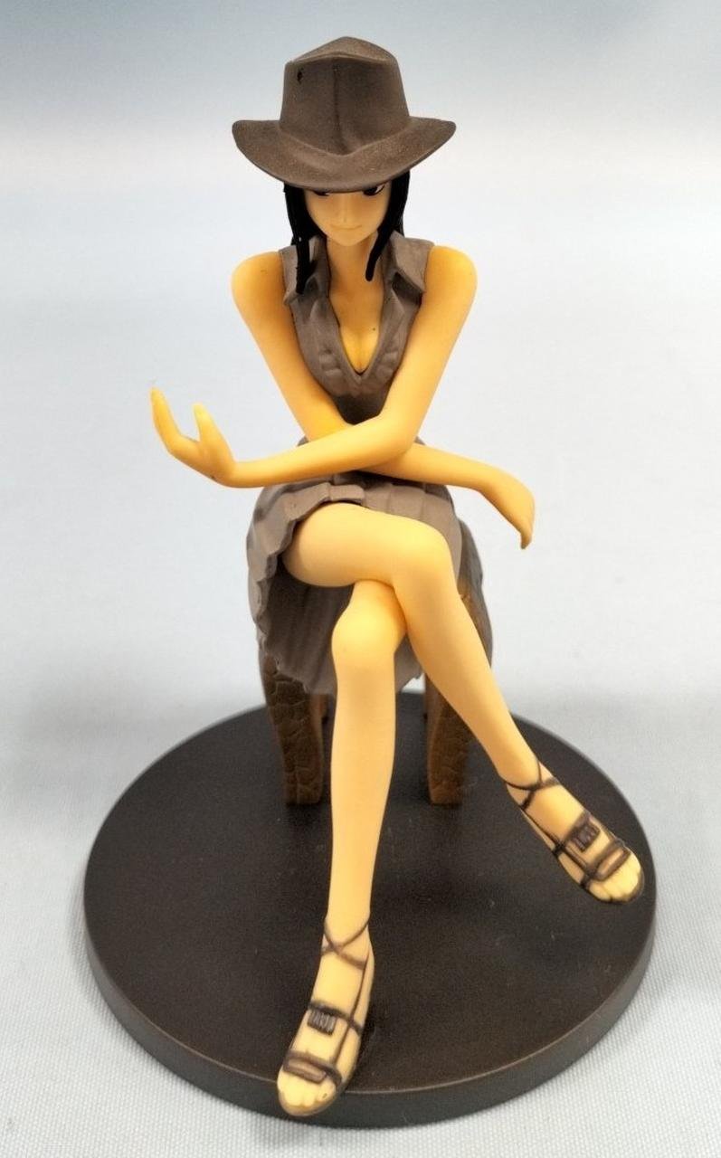 Bandai Super One Piece Styling: One Piece – Nico Robin Suit & Dress Style 1